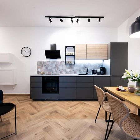 Native Apartments Pulaskiego 6 Krakow Dış mekan fotoğraf